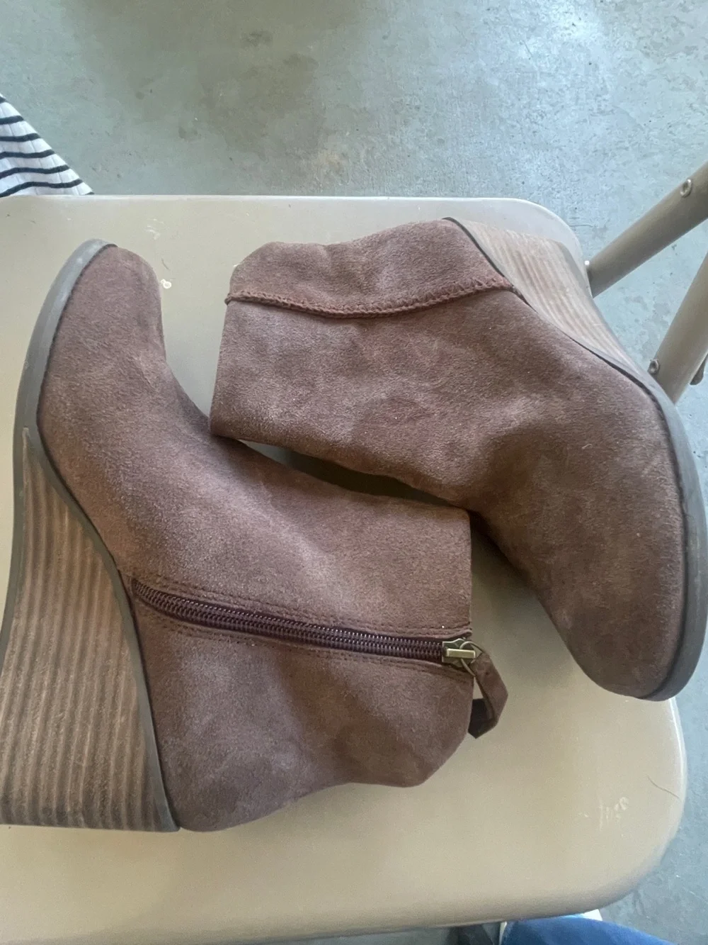 Toms Brown Suede Wedge Ankle Boots with Side Zip 8